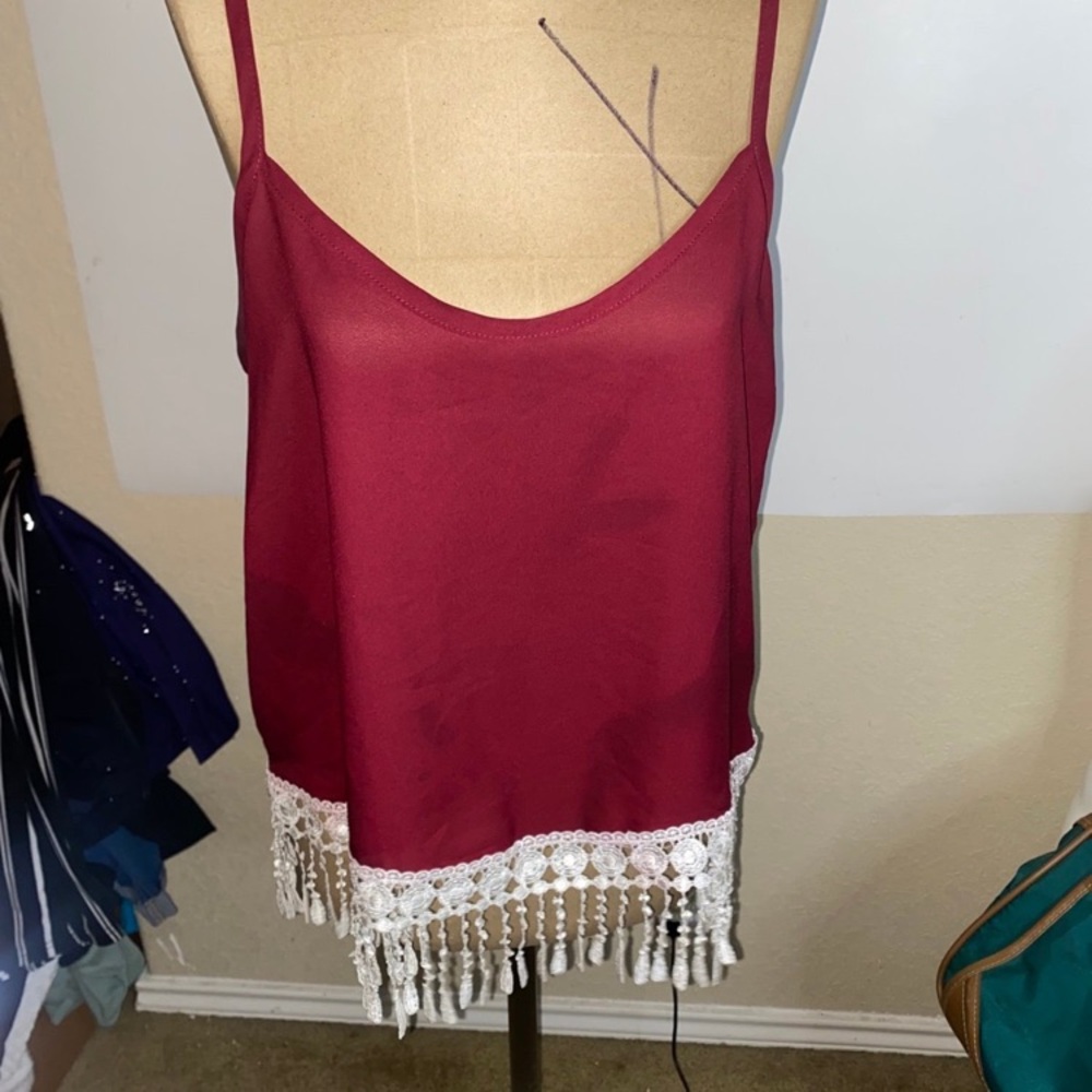 Women’s Sleeveless Blouse